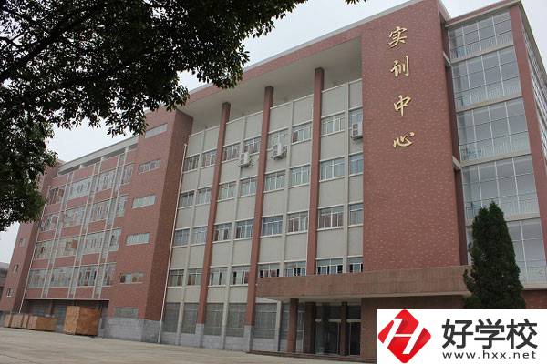 岳陽市第一職業(yè)中專學校實訓樓