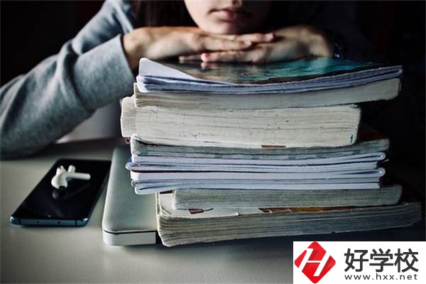 湖南初中畢業(yè)選3+2還是3+3？有五年制大專推薦嗎？