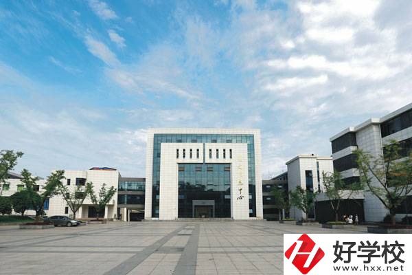 衡陽市高級技工學(xué)校位置在哪里？校園環(huán)境怎么樣？